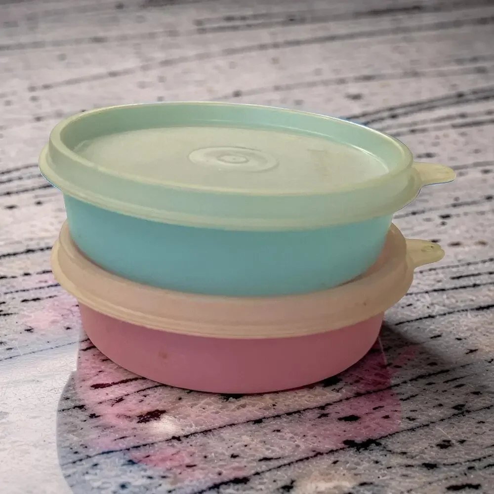Tupperware Little Wonders Snack Bowls Set 2 Pink Blue 6oz 1286 Sheer Lid 215 VTG